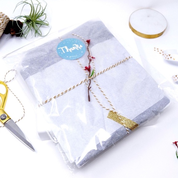 50 11X15 Clear Self Adhesive Bag PRICE IS FIRM - Picture 3 of 5